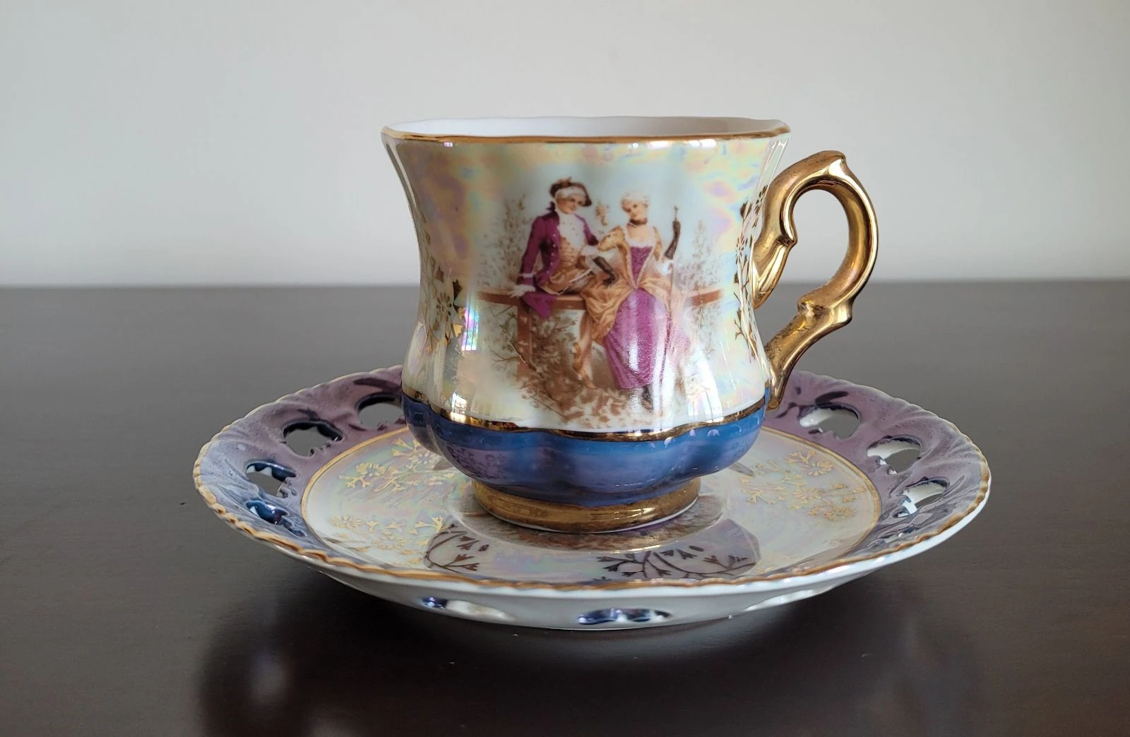 Chávena e Pires porcelana japonesa/Tasse et soucoupe /Tazza e piattino in porcellana giapponese 